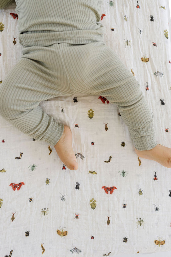 Cutie Crawlies Crib Sheet